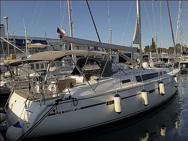 Bavaria Cruiser 46 - External image