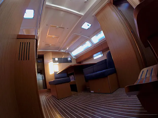 Bavaria Cruiser 46 - Interior image