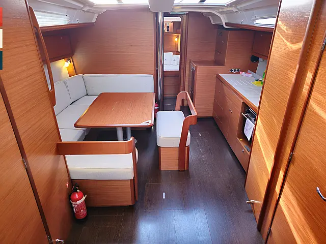 Dufour 430 Grand Large - Interior image