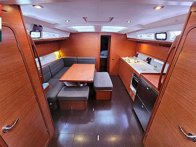 Dufour 460 Grand Large - Interior image