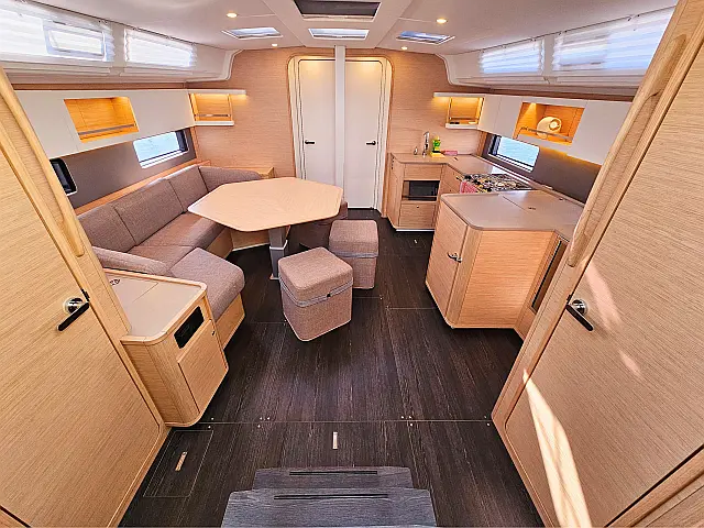 Dufour 44 Grand Large - Interior image