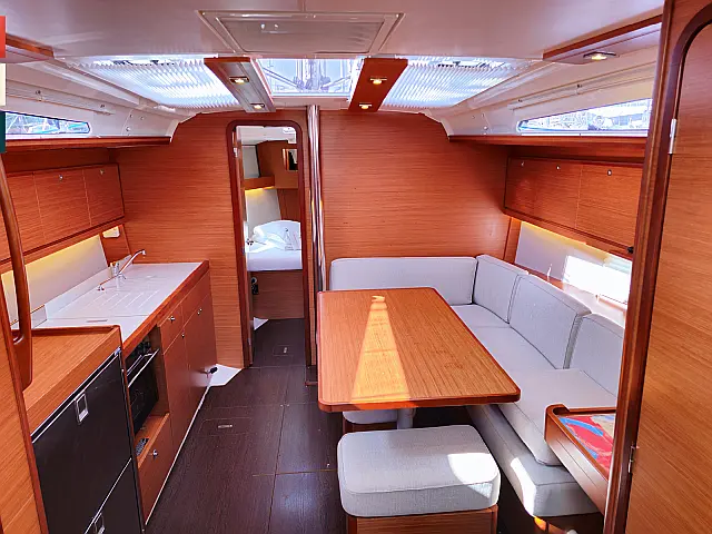 Dufour 390 Grand Large - Interior image