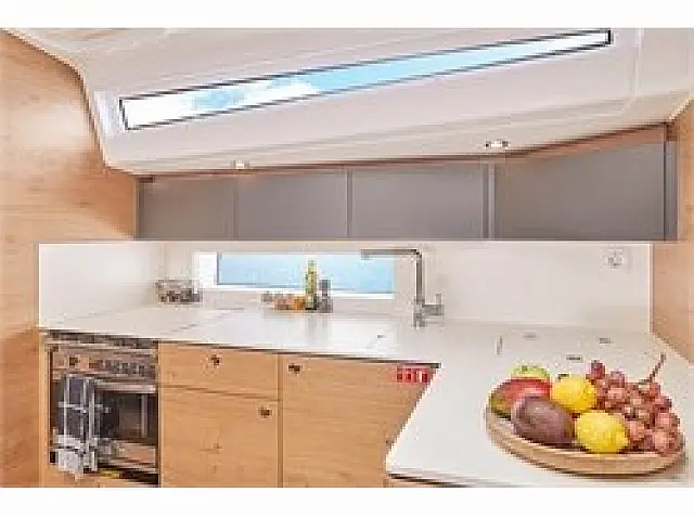 Elan Impression 43 - Interior image