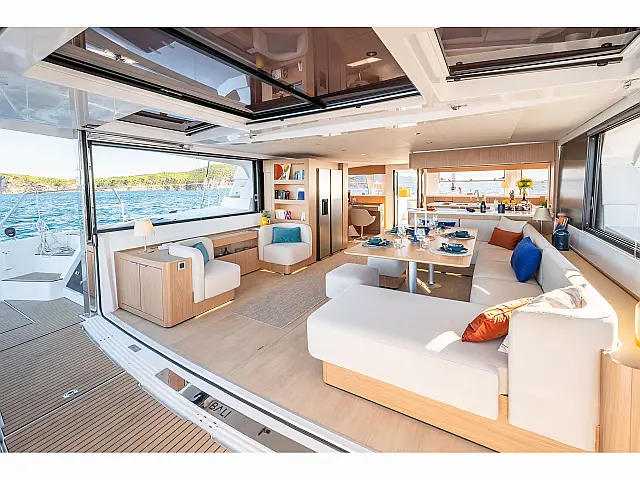 Bali 5.8 - Interior image